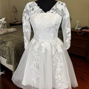 Elegant White Lace Tea Length A-line Mini Wedding Dress NWOT